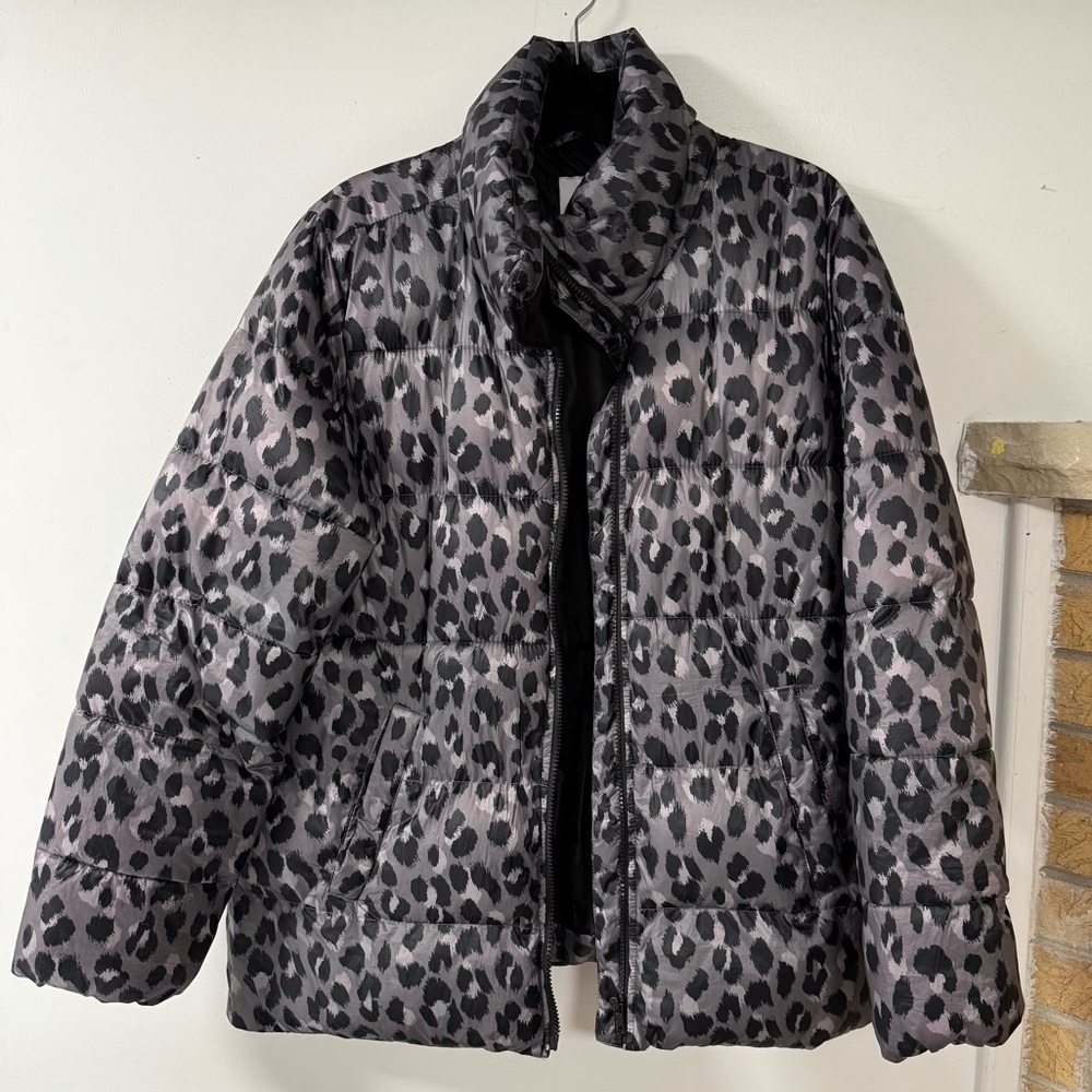 Leopard Print Puffer Jacket - Picture 2 of 8
